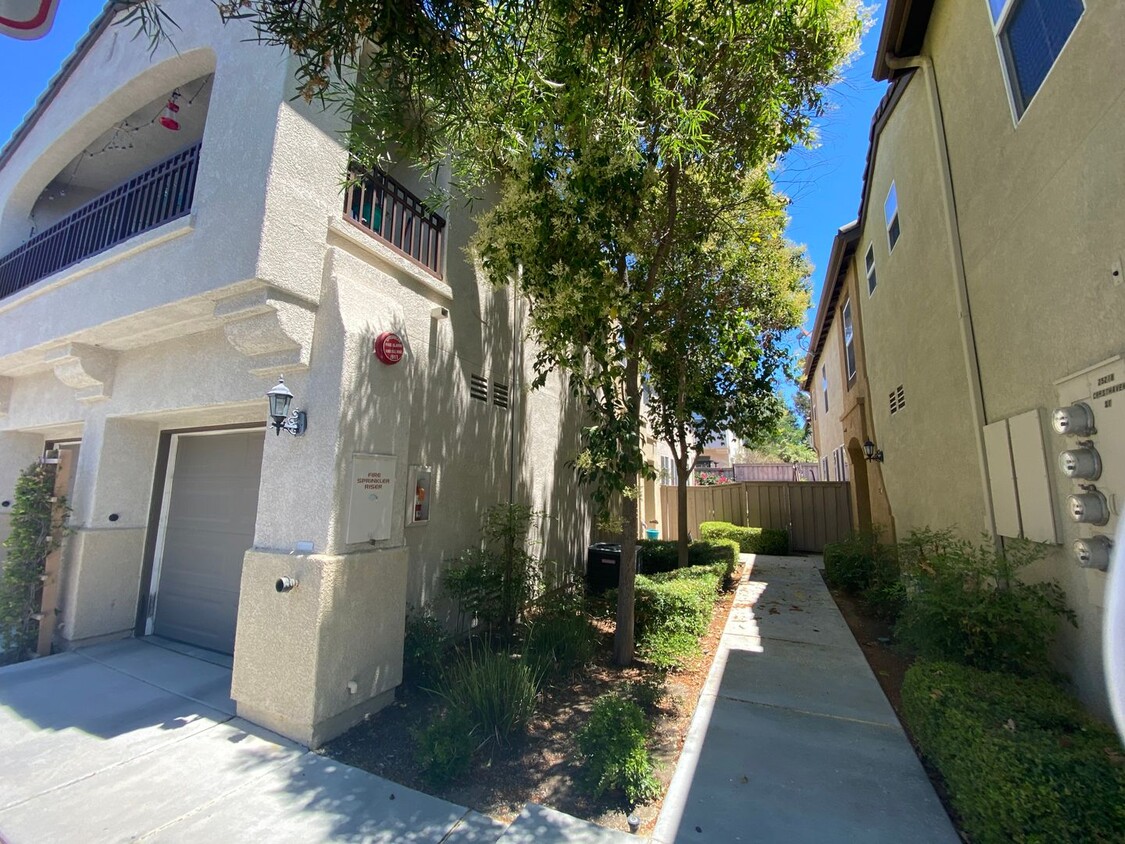 Primary Photo - 2 bedroom condo in Murrieta