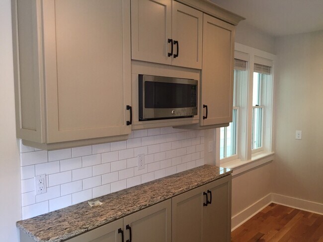 Foto del edificio - 2 Bedroom 1.5 Bath Apartment in Cannonborough - Downtown
