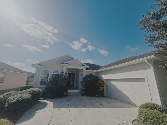 Building Photo - 4940 SW 63rd Loop