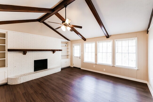 Building Photo - 1626 Edgewood Pl