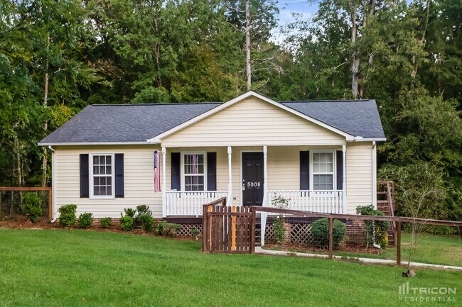 Building Photo - 5008 Lacewood Court Concord NC