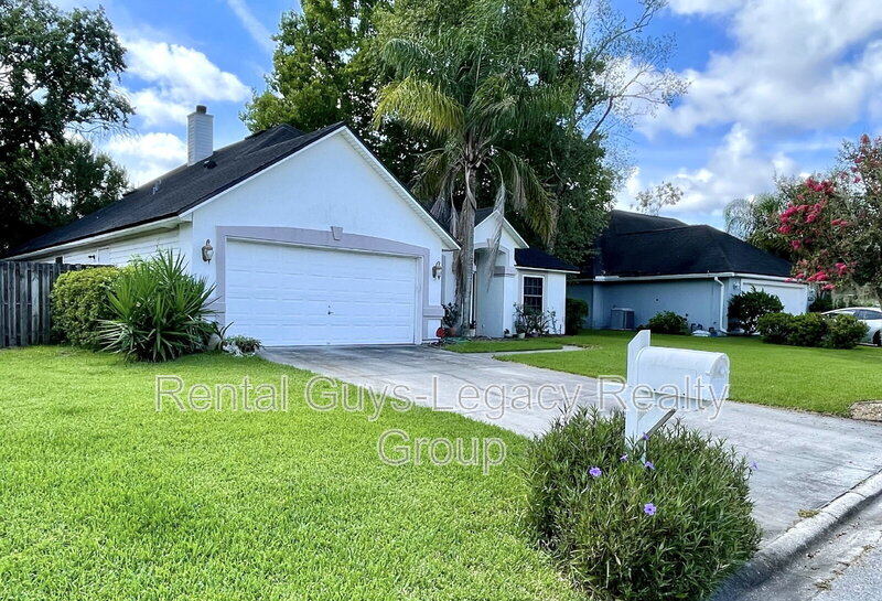 Building Photo - 5662 Baxter Lake Dr