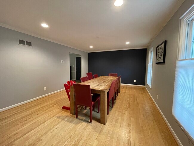 Foto del edificio - 11920 Gainsborough Rd