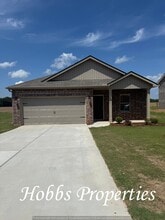 Building Photo - 16851 Orleans Dr