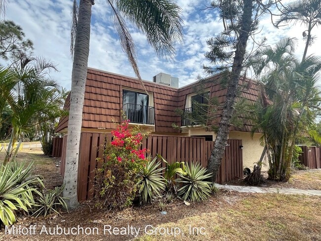 Building Photo - 2 br, 2 bath House - 5205 Cedar Bend Drive