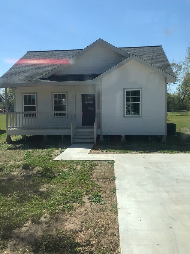 111 Duhon St - 109 Duhon St
