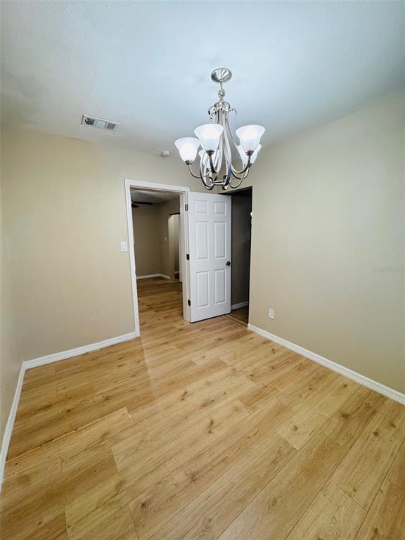 Foto del edificio - 1910 E Columbus Dr