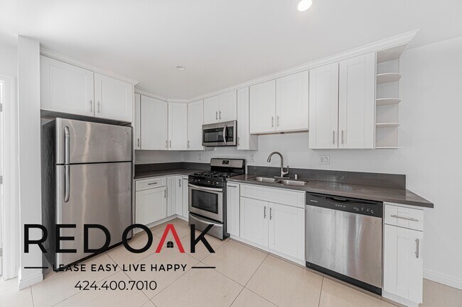 Foto del edificio - 3540 Fletcher Dr