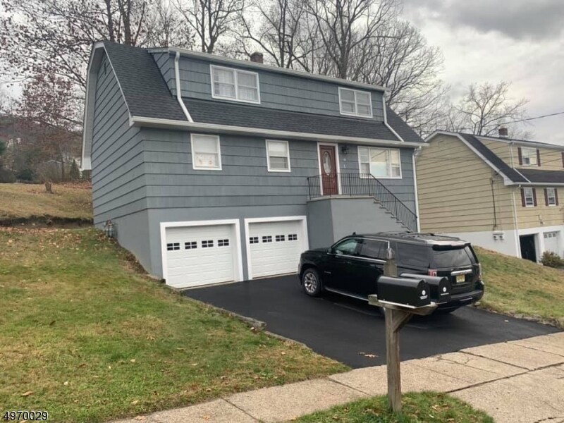 16 Borman Dr, Wanaque, NJ 07465 Apartment for Rent in Wanaque, NJ