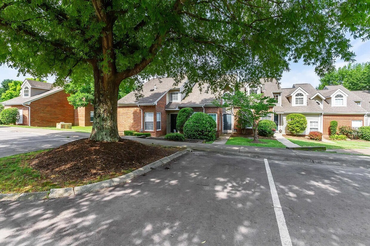 306 Yorkshire Cir, Nashville, TN 37211 Townhome Rentals in Nashville TN