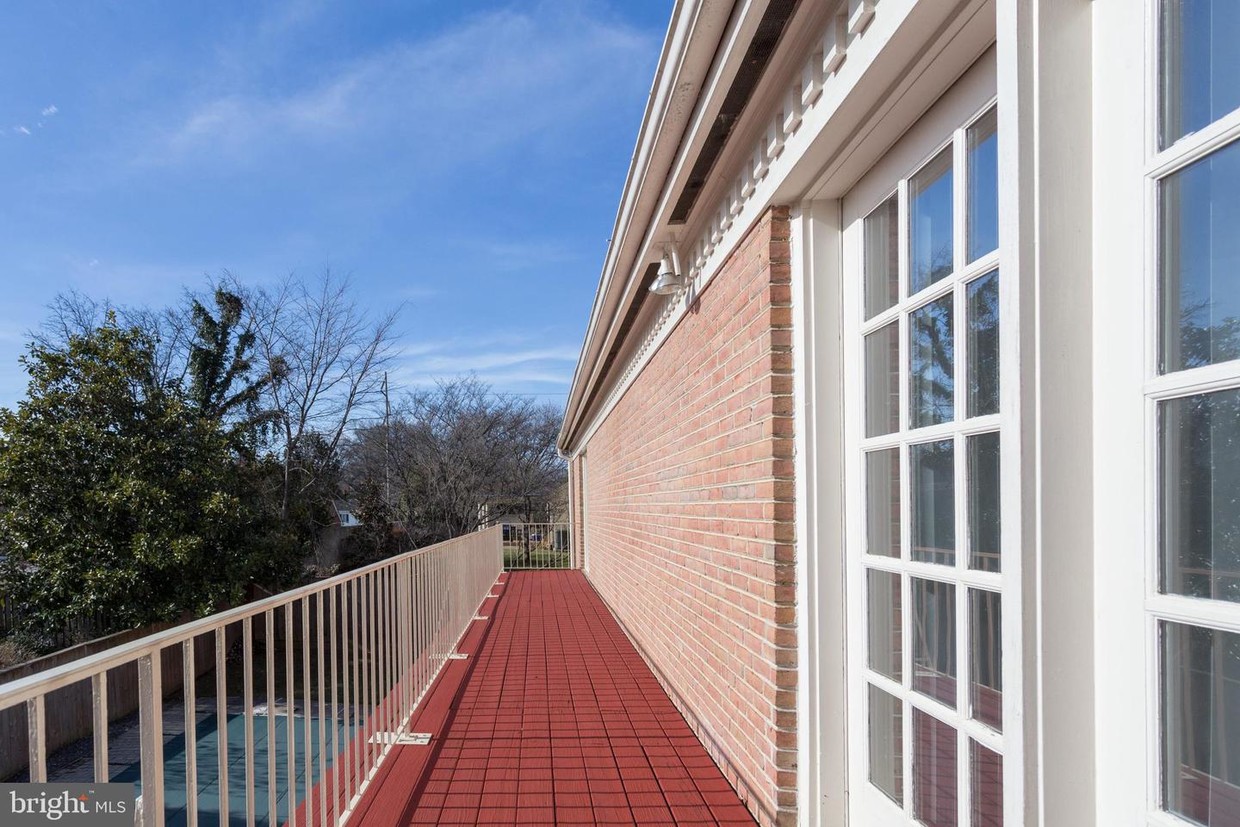 Foto principal - 6209 Stoneham Ln