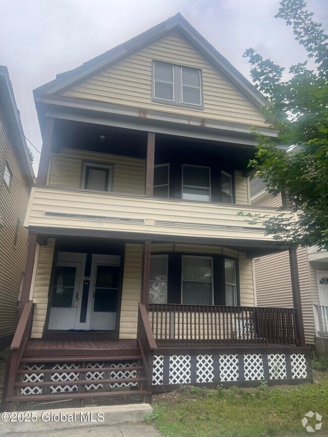 Building Photo - 33 Morris St