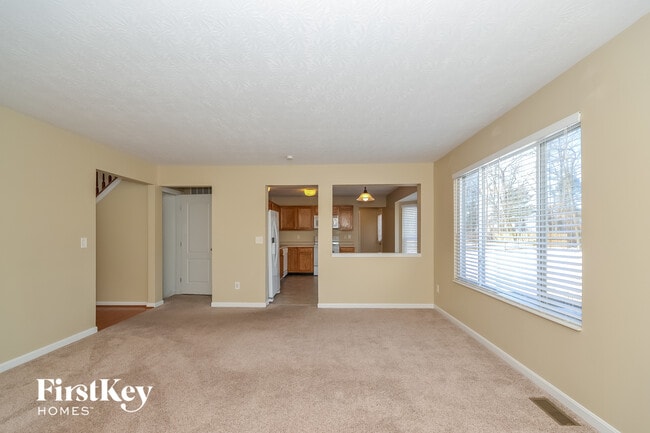 Building Photo - 17 Woodside Park Dr