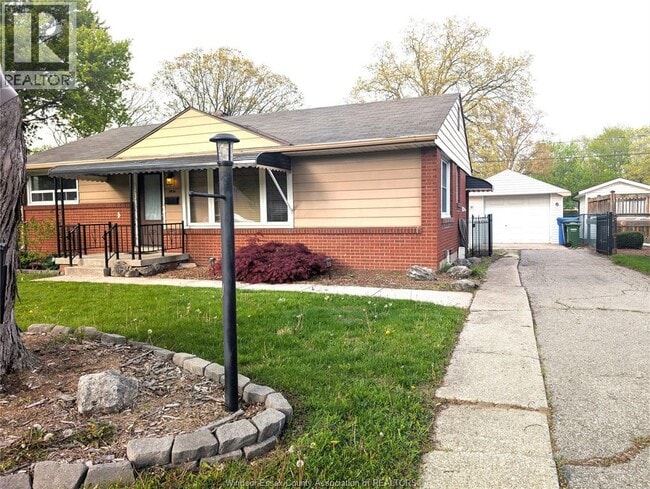 Building Photo - 3456 Everts Ave