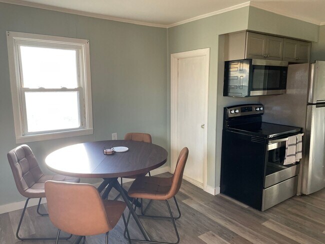 Foto del edificio - 83 Oak St