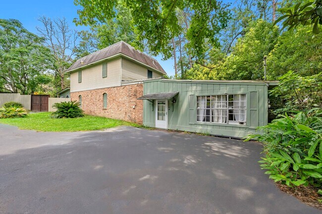Foto del edificio - 3532 Spring Hill Ave
