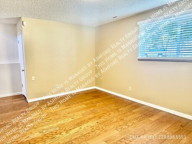 Building Photo - 3712 Windflower Cir