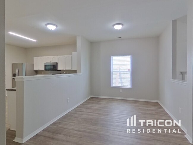 Foto del edificio - 8345 Ainsworth St