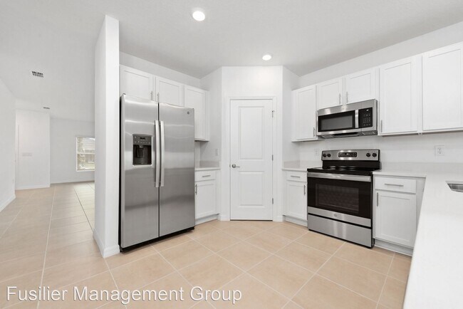 Foto del edificio - 4 br, 2 bath House - 237 Garnet Ave