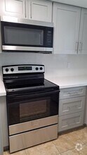 Building Photo - 9371 Fontainebleau Blvd