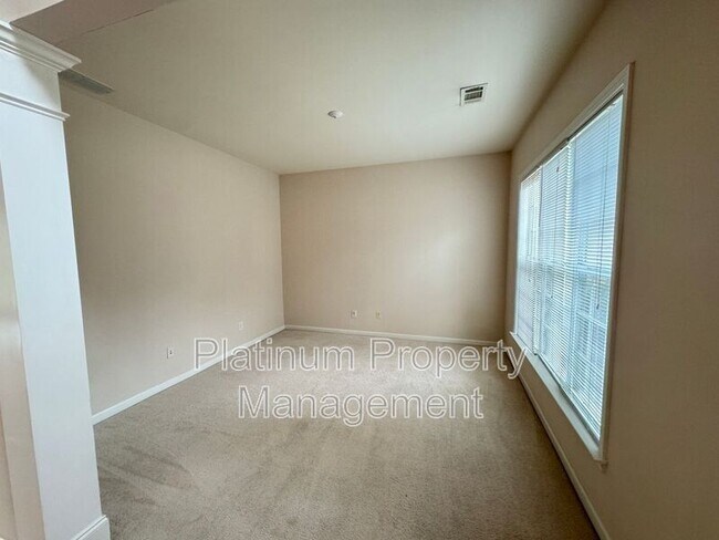 Foto del edificio - 5027 Bethpage Dr NE