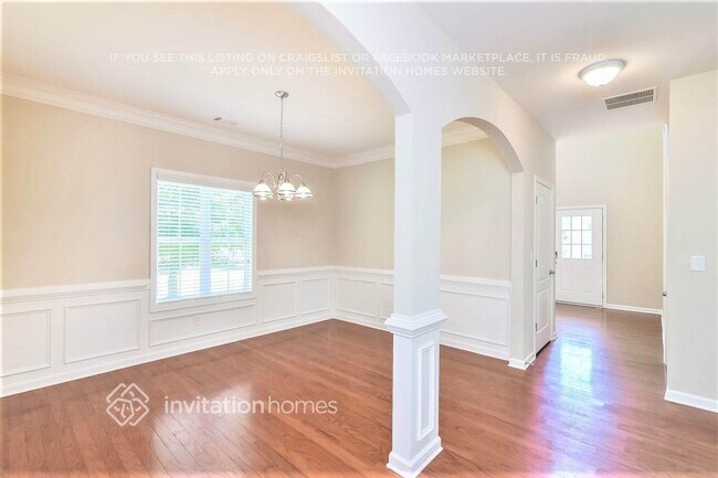 Foto del edificio - 3422 Rustic Trail Ln NE