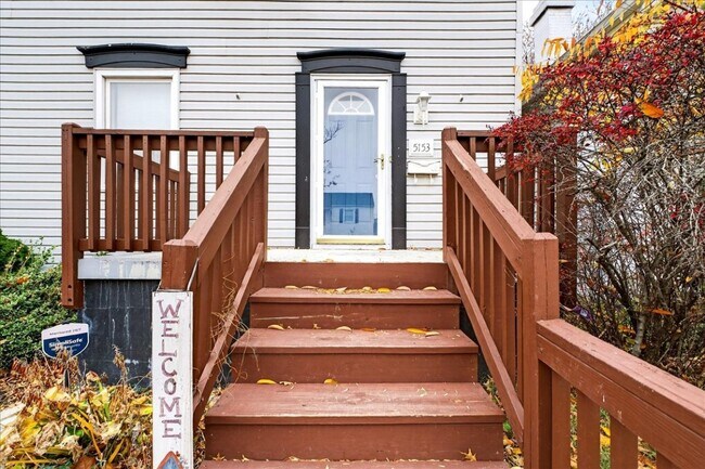 Foto del edificio - 5153 Cologne Ave