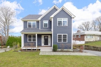 Building Photo - 53 Old Mystic St