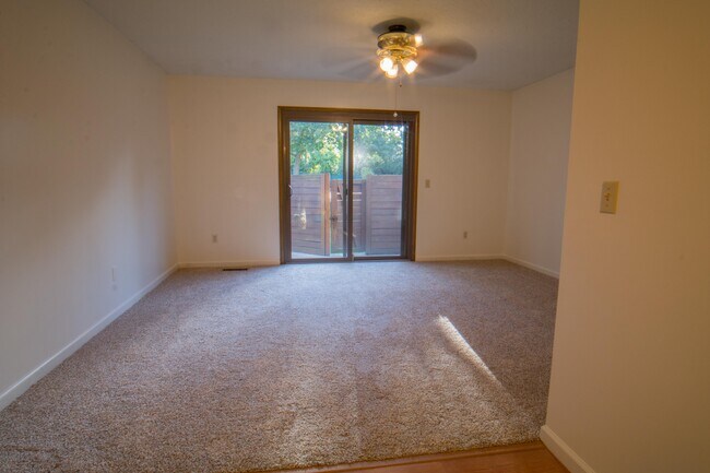Building Photo - 5661 Great Woods Blvd