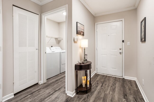 Building Photo - Wellington Manor