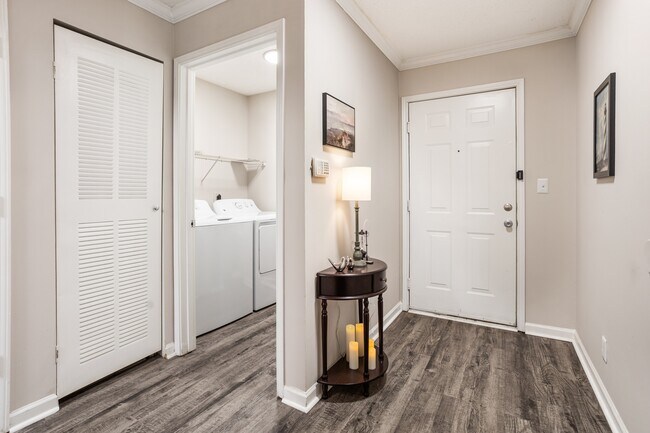 Foto del edificio - Wellington Manor