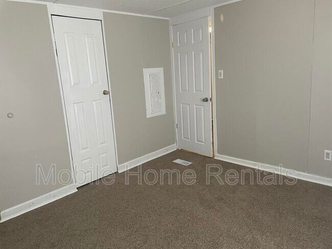 Building Photo - 99 Red Fox Loop