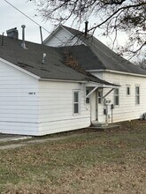 Building Photo - 1007 E Madison St