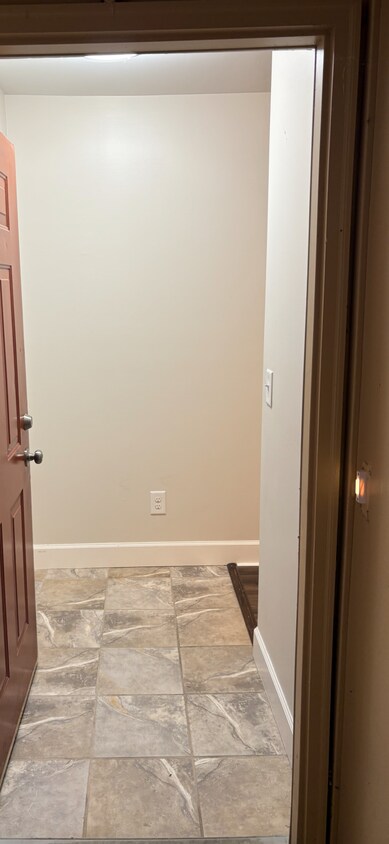 Foto principal - 515 Basswood Ave