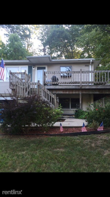 Primary Photo - 3 br, 1 bath House - 34 Rogers Drive