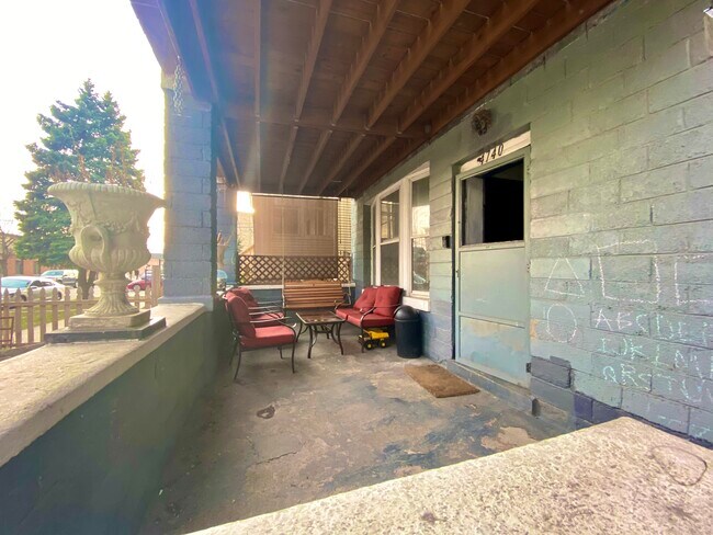Front porch - 4740 W Grace St