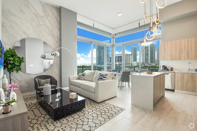 Building Photo - 3883 Biscayne Blvd