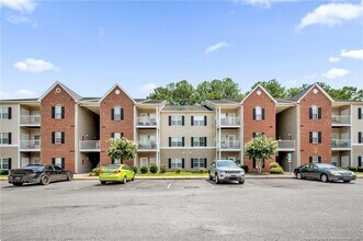 Building Photo - 625 Marshtree Ln