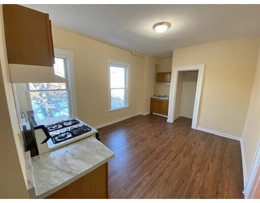 Foto del edificio - 493 Warren St