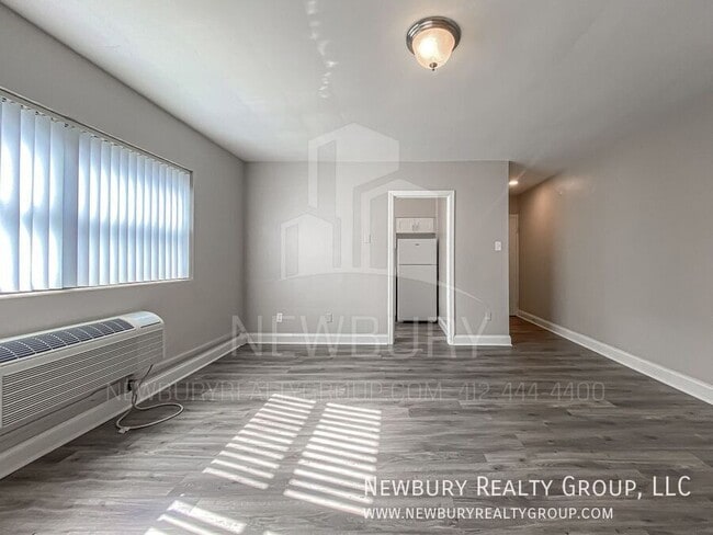 Building Photo - 1335 Washington Blvd