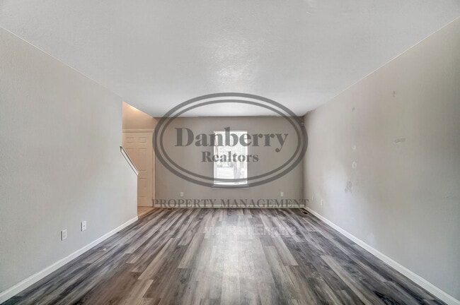 Building Photo - 3612 Willow Run Dr