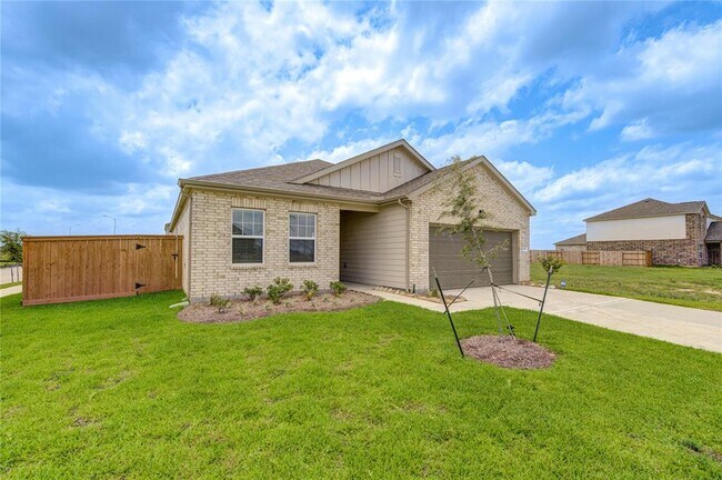 Building Photo - 5903 Grantgrala Dr