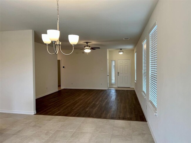 Building Photo - 10600 Alpine Meadow Ln
