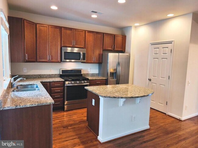 Building Photo - 22520 Highcroft Terrace