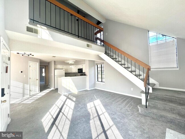 Building Photo - 2500 Airy Hill Cir