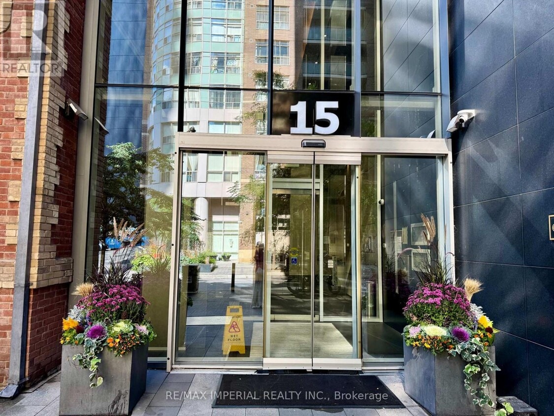 Photo principale - 15-915 Grenville St