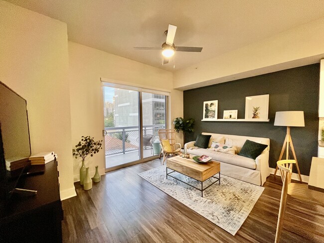 Foto del edificio - 528 NE 26th St
