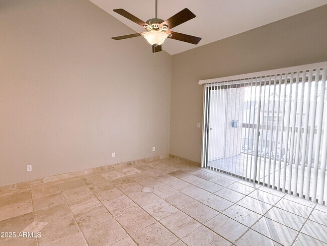 Foto del edificio - 205 N 74th St