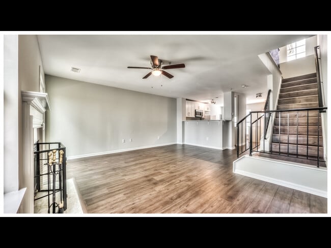 Foto del edificio - 1429 Nestlewood Ct