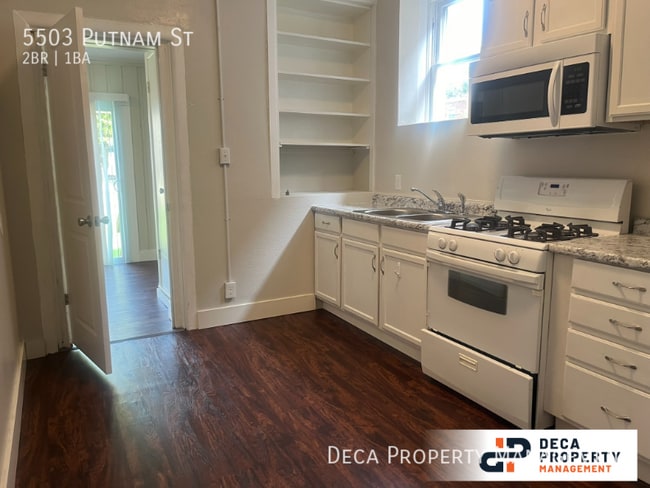 Building Photo - 2 Bedroom 1 Bathroom Apartment